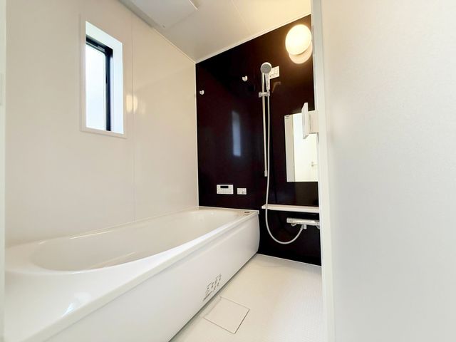 ���� �����������L�΂���L���Ń����b�N�X���ʂ�����1�؃T�C�Y�̃��j�b�g�o�X�͉Ƒ��ł̓��������₷���T�C�Y�ł��B�􂢏���L���̂ł��q�l�ƈꏏ�Ƀo�X�^�C�����y���߂܂���i�B�e���F2026.4.9�j