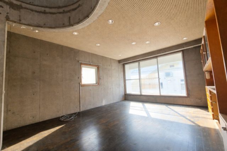 �o���R�j�[ �V���[�v�ȃR���N���[�g�ł������������D���ȕ��́A�K���ł��B