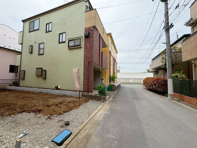 ���n�O�ώʐ^ ���z���ł����A�������z��ЂŌ��Ă�ꂽ�ʂ̌�����{�H��Ƃ��Ă��ē������Ē����܂��B������ɂ͌��鎖�̏o���Ȃ����������w�ł���^�C�~���O��d�l���������������Ē����܂��I�i�B�e���F2026.4.17�j