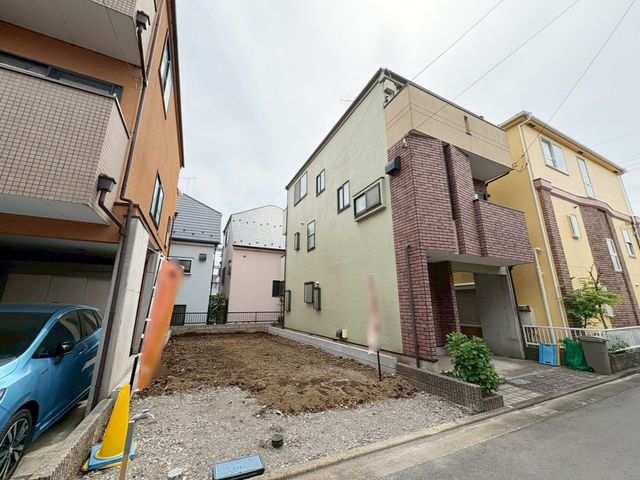 ���n�O�ώʐ^ �O�ʓ��H�͖�5������A�Ԃ̏o������X���[�Y�ł��I�傫���Ԃ��y�X���S���Ē��Ԃł����Ƃ�̂��铹���ŁA�ו��̐ς݉��낵�◈�q���̑Ή����y�X������̏o����ɃX�g���X�������܂���I�i�B�e���F�c