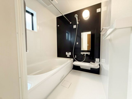 ���� �����������L�΂���L���Ń����b�N�X���ʂ�����1�؃T�C�Y�̃��j�b�g�o�X�͉Ƒ��ł̓��������₷���T�C�Y�ł��B�􂢏���L���̂ł��q�l�ƈꏏ�Ƀo�X�^�C�����y���߂܂���i�B�e���F2026.4.9�j