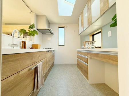 �L�b�`�� �L�b�`���X�y�[�X�ɂ͂��������D���ȕ��ɂ��������J�b�v�{�[�h�t���􂨍D���ȐH���O���X�����[�ł��A�L�b�`����肪�X�b�L�����܂��I�ǂ�Ȃ��M��J�b�v��u�����y���݂ł��ˁ�