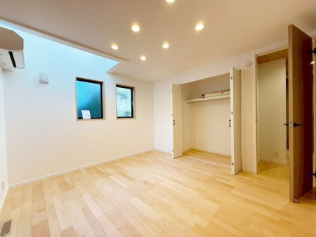 ���̑����� ��Q���͂��������ȍL���ŁA���[�͂�����܂��I���[�N�X�y�[�X���̃R�[�i�[����ꂽ��A�L������������Ƃ���̂ŁA�Ƌ�̔z�u�����R���݁����z�̋�Ԃ���ꂿ�Ⴂ�܂���