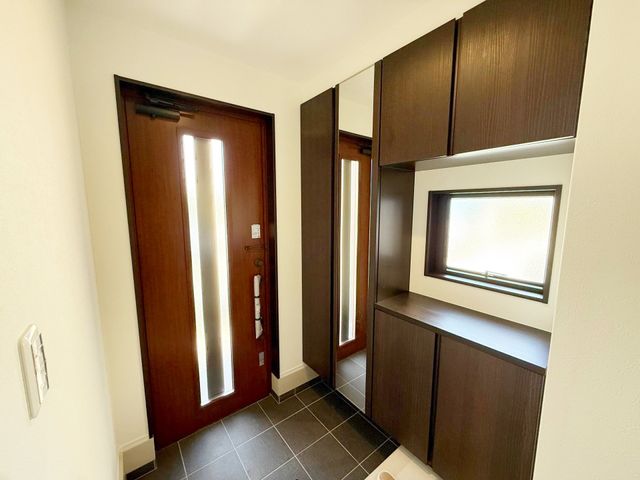 ���� ���ւɂ̓V���[�Y�{�b�N�X������̂Ō��ւ͂��������Y��ɕۂĂ܂��I�ғ��I�ɂȂ��Ă���̂ŁA���Ƒ��̃��C�t�X�^�C���ɍ��킹�ĕω��\�􂽂�������[���Ă�������o�������ł��B