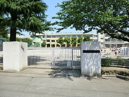 ���ӊ� �{���s���{���攪���w�Z �k��11���B 810m
