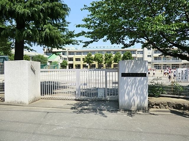 ���ӊ� �{���s���{���攪���w�Z �k��11���B 810m