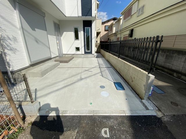  �O�ʓ��H�͌�ʗʂ����Ȃ��̂Œ��Ԃ��y�X�B�X�g���X�������̂��ėǂ��ł���ˁB���V�z���̎ʐ^�ɂȂ�܂�