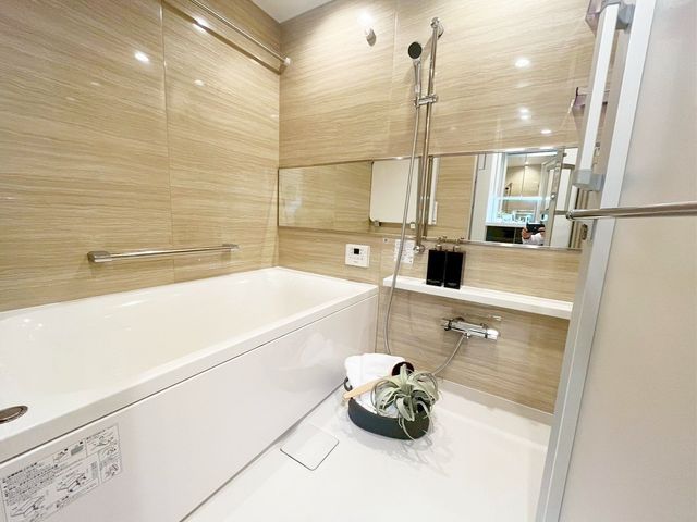 ���� �����������L�΂���L���Ń����b�N�X���ʂ�����1�؃T�C�Y�̃��j�b�g�o�X�͉Ƒ��ł̓��������₷���T�C�Y�ł��B�􂢏���L���̂ł��q�l�ƈꏏ�Ƀo�X�^�C�����y���߂܂���