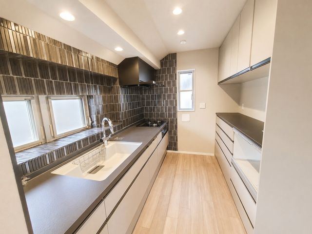 �L�b�`�� �����ɐ�O�ł���L�b�`���X�y�[�X�ł��B