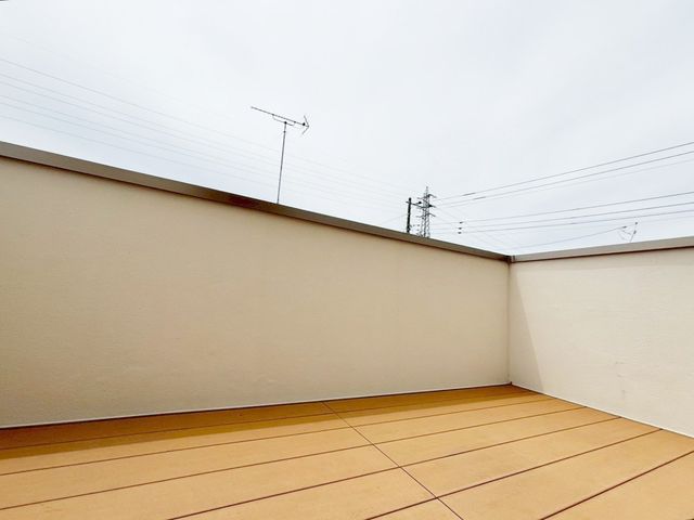 �o���R�j�[ �����Ղ���󕨂������郏�C�h�o���R�j�[�͎��p�I�Ȃ����łȂ��A�v�����^�[��u���ăK�[�f�j���O��ƒ�؉����y���ނ��Ƃ��ł������ɍʂ��������ԂƂ��Ă��g���܂���i�B�e���F2026.6.1�j