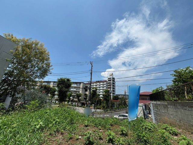 ���n�O�ώʐ^ ���z���ł����A�������z��ЂŌ��Ă�ꂽ�ʂ̌�����{�H��Ƃ��Ă��ē������Ē����܂��B������ɂ͌��鎖�̏o���Ȃ����������w�ł���^�C�~���O��d�l���������������Ē����܂��I�i�B�e���F2026.7.21�j