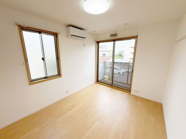 ���̑����� �y���ȋ��Z�����z2�ʍ̌��̂������Ȃ̂ŁA�z�̌������������荞�߂Ė��邢�����ł���J�����������ĕ��ʂ����ǍD�ł���|�J�|�J�̂����l�̌�����������C�����̗ǂ���Ԃł�